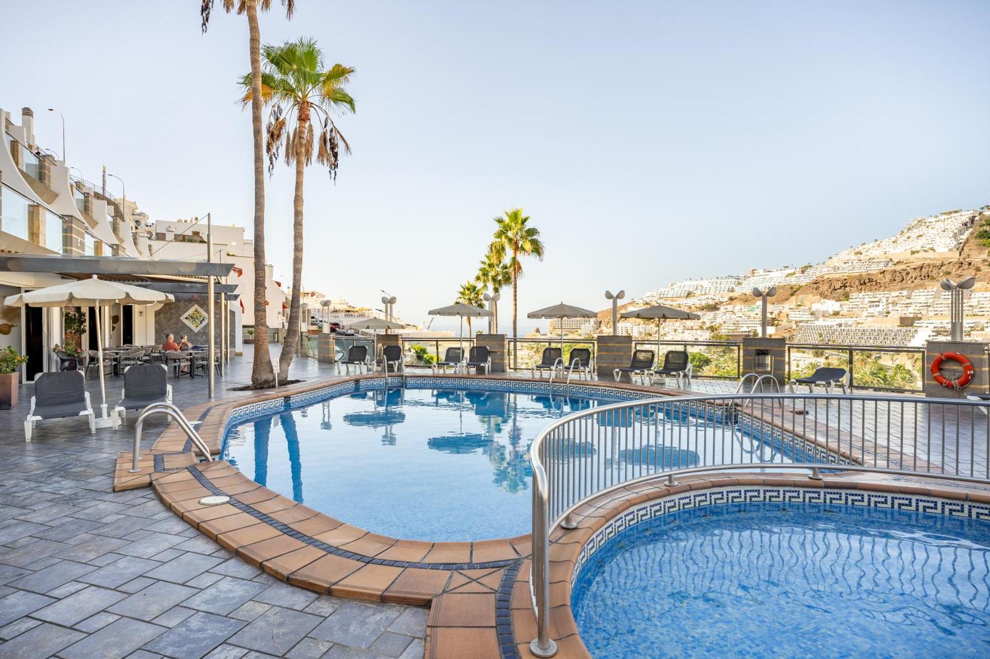 Cala Nova Apartamentos プエルトリコ エクステリア 写真